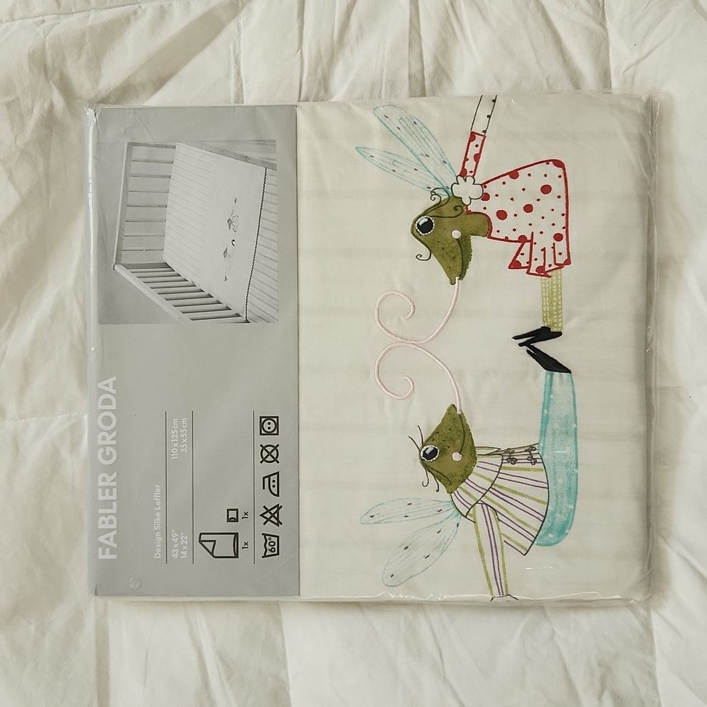 Ikea Fabler Groda Frogs Crib Quilt Cover 43” X 49” NIP, White Embroidered